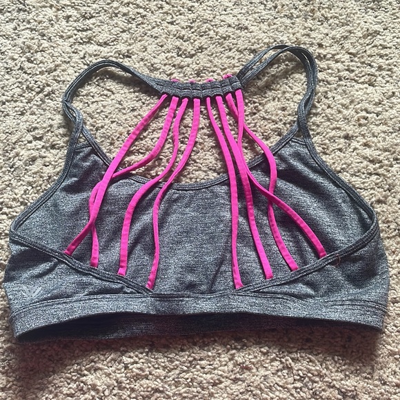 Fabletics & Forever 21 Light Support Sports Bra Bundle in Size Medium - Picture 7 of 7